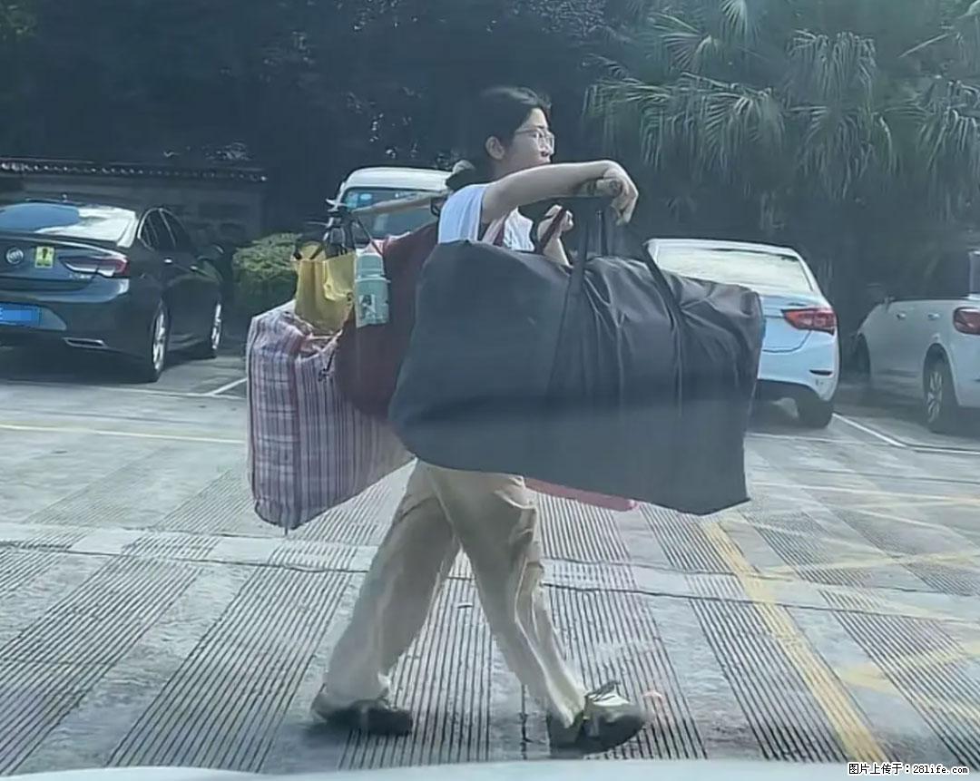 全网追的“扁担女孩”，找了一份暑假工，时薪12元 - 海东生活资讯 - 海东28生活网 haidong.28life.net